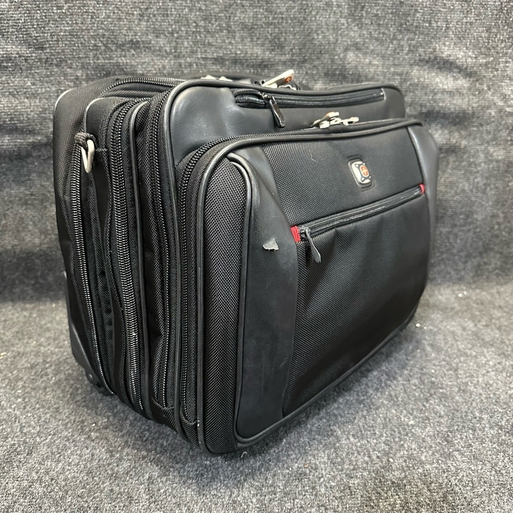Wenger Swiss GA-7475-02 Black Wheeled Travel Computer Bag ONJ1.1811 Luggage - Picture 9 of 16